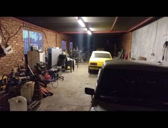 4 BEDROOM HOUSE FOR SALE IN DASPOORT ESTATE